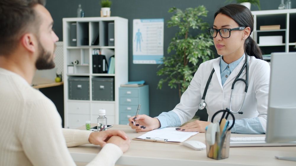 Cuánto cobrar por una consulta de nutrición: guía de tarifas 2026